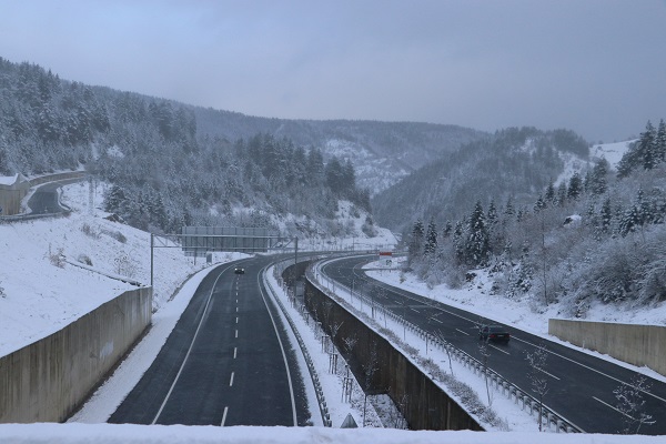 Foto - Ilgaz Dağı'nda kar kalınlığı 10 santimetreyi geçti