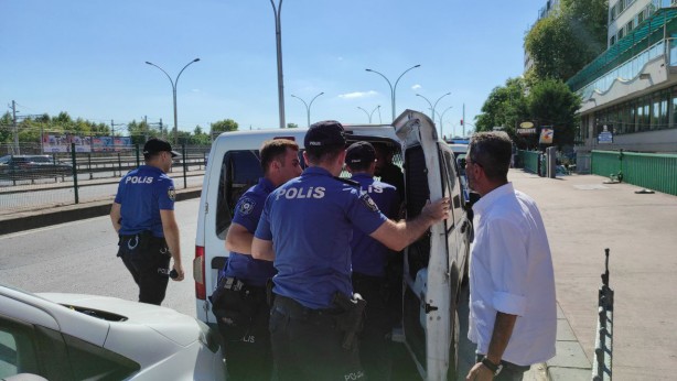 Foto - İlginç anlar! Önce intihara kalkıştı ardından ambulanstan kaçtı