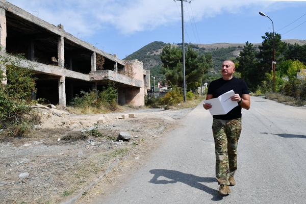 Foto - İlham Aliyev'den çok net mesaj: Hiçbir girişim bizi durduramaz