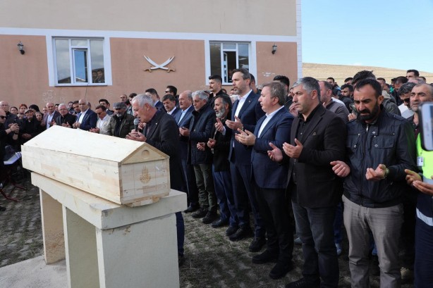 Foto - İliç'te cansız bedenine ulaşılan işçiye 53 gün sonra acı veda