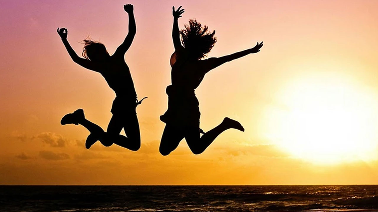 İlk 4 sıra yine değişmedi! Dünyanın en mutlu ülkeleri açıklandı