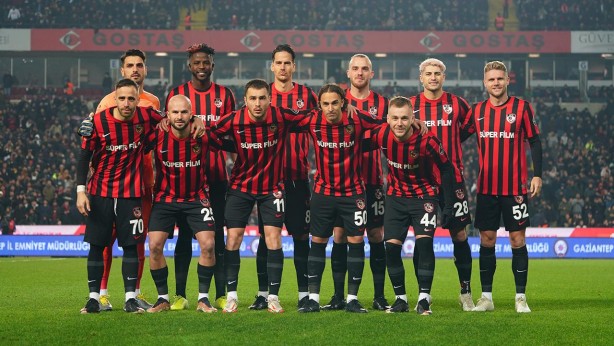 Foto - İlk 5 sırada hangi takımlar var? Şampiyonluğun favorisini açıkladılar