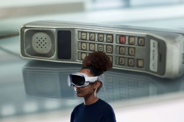 İlk cep telefonunun fiyatı ne kadardı? İşte Apple Vision Pro karşılaştırması