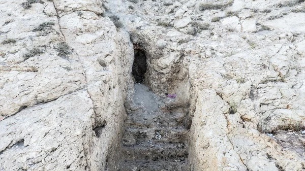 Foto - İlk defa göreceksiniz! Van Gölü çekilince ortaya çıktı