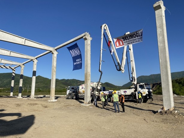 Foto - İlk etapta bin 200 kişiye istihdam sağlayacak! Temeli atıldı