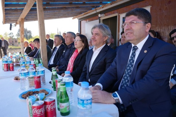 Foto - İlk etapta bin 200 kişiye istihdam sağlayacak! Temeli atıldı