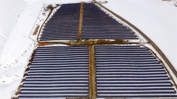 Foto - İlk güneş enerji santralimiz Bayburt'ta 2 binden fazla evi aydınlattı