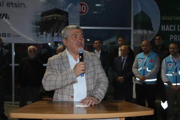 Foto - İlk Hac kafilesi dualarla uğurlandı!