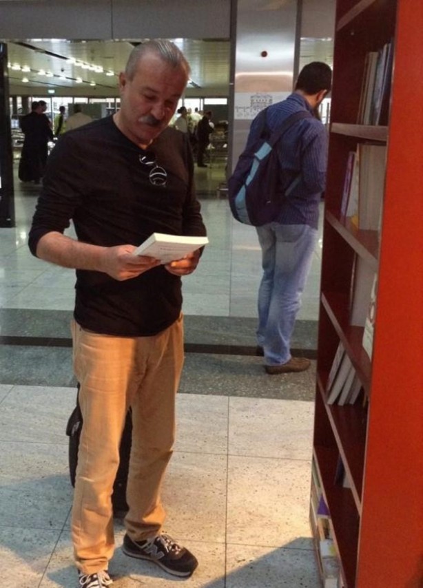 Foto - İlk işi sakalları kesmek oldu