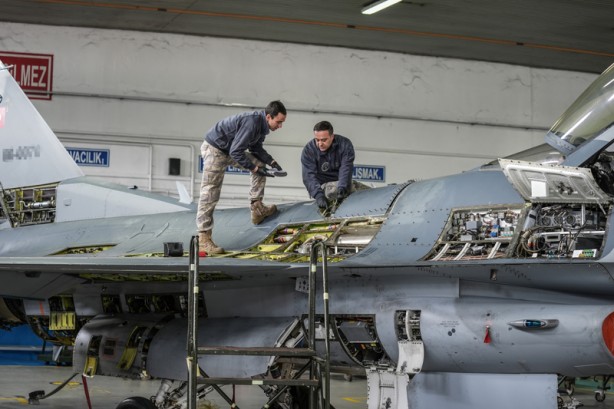 Foto - İlk kez görüntülendiler: Uçar dediğimiz uçak, o andan itibaren uçar