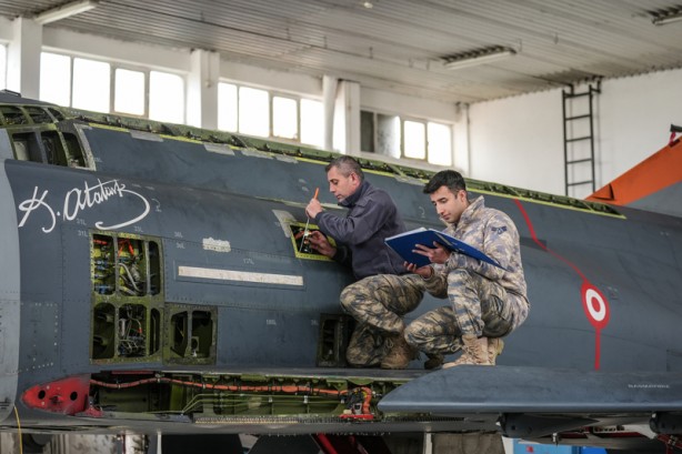 Foto - İlk kez görüntülendiler: Uçar dediğimiz uçak, o andan itibaren uçar
