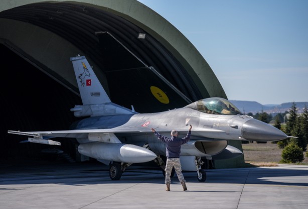 Foto - İlk kez görüntülendiler: Uçar dediğimiz uçak, o andan itibaren uçar