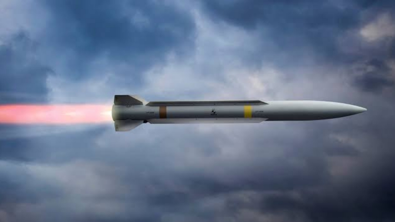 İlk kez ihraç ediliyor! 3 milyar dolarlık "süper füze" onayı sessiz sedasız çıktı