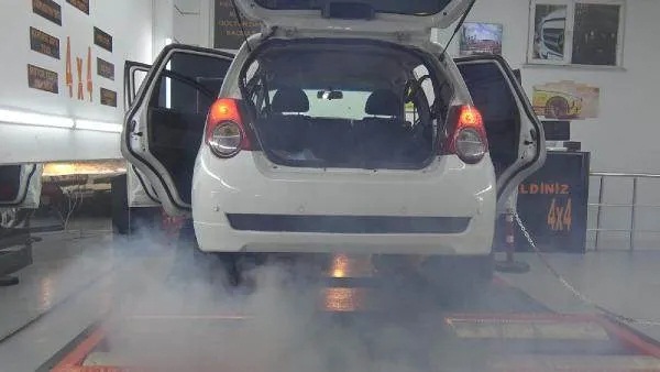 Foto - İlk kez otomobil aldı, hayatının şokunu yaşadı