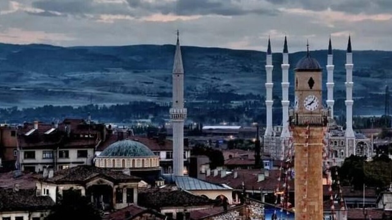 Foto - İlk sıra şaşırttı! Türkiye'nin en mutsuz illeri açıklandı