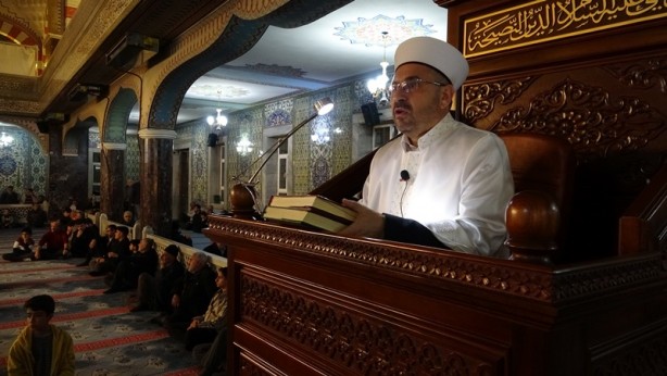 Foto - İlk teravih namazı! Camiler doldu