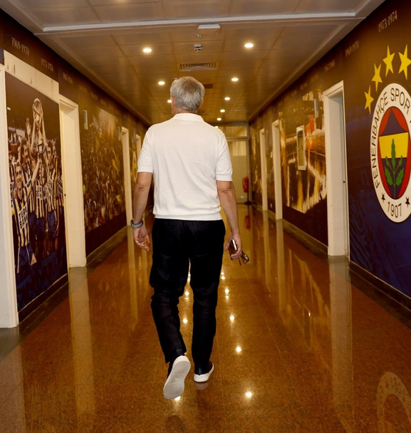 Foto - İlk toplantısında isyan etti! Mourinho'nun sözleşmesinde özel madde ortaya çıktı, işte bu hiç iyi olmadı, maalesef kötü haber!