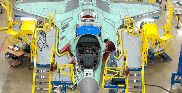  İlk Türk JSF/F-35 uçağının orta gövdesini teslim ettik