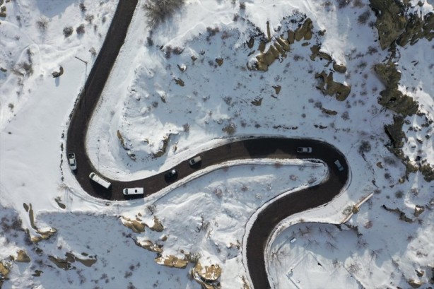 İlkbaharda yağan kar Kapadokya'ya güzellik kattı