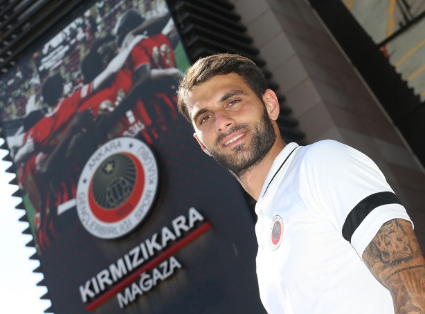 Foto - İlker Karakaş, gol kralı olmayı hedefliyor