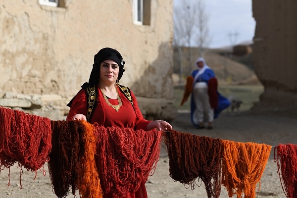 Foto - İlmek ilmek böyle işleniyor! Asırlar öncesini günümüze taşıyorlar
