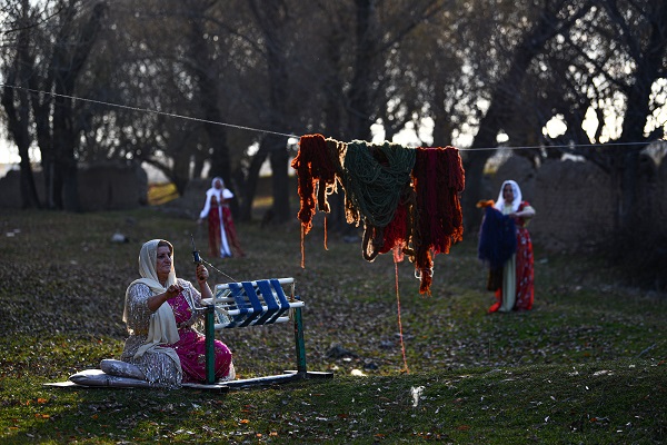 Foto - İlmek ilmek böyle işleniyor! Asırlar öncesini günümüze taşıyorlar