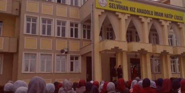 İmam Hatip lisesine kaç puanla girilir?