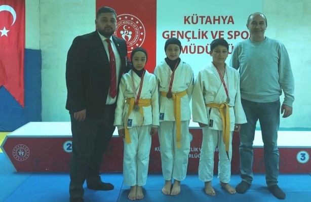İmam Hatip Ortaokulları sporda da başarılı! 