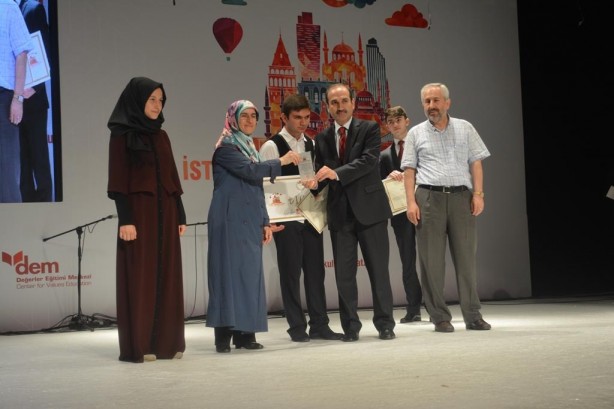 Foto - İmam Hatipler başarıdan başarıya koşuyor