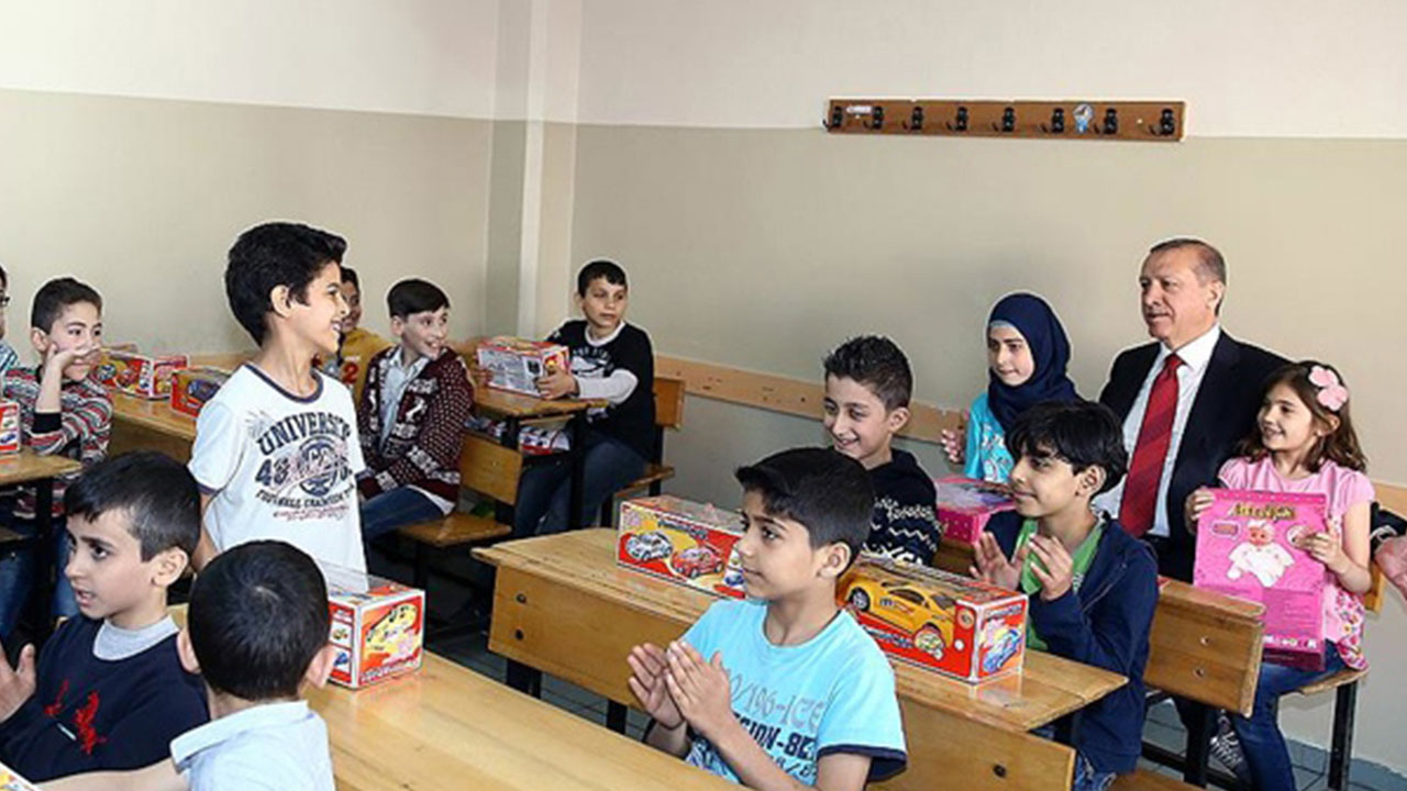 Foto - "İmam hatipler boş kalıyor" yalanı çöktü, aileler kayıt için yarışıyor! Eğitimin gözdesi imam hatipler