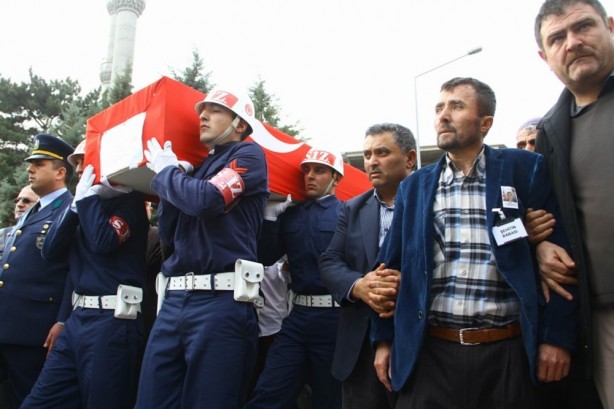 Foto - İmam şehit oğlunun namazını kıldırdı