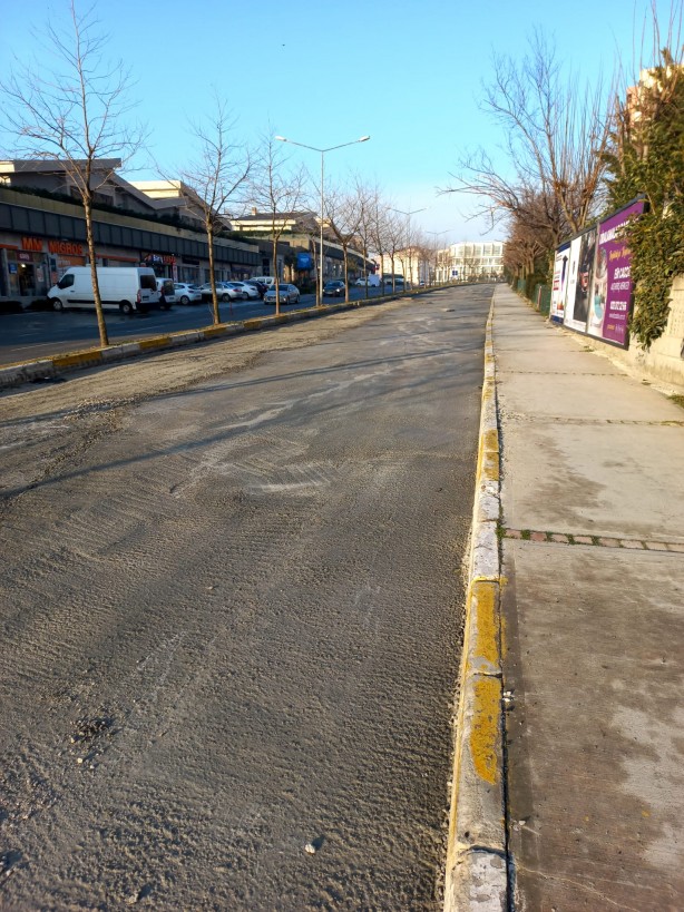 Foto - Bu görüntüler, İmamoğlu'nun 2 villasının olduğu site önünde çekildi!