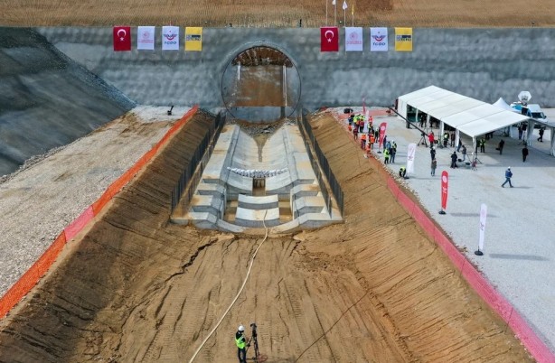 Foto - İmamoğlu: 40-50 bin araç geçecek diye para mı harcayacağız Karaismailoğlu: Vatana millete hayırlı olsun