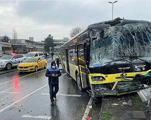 Foto - İmamoğlu belediyeciliği 5 yılda duvara tosladı! İBB'ye bağlı İETT 5 yılda çöktü! 214 otobüs hurdaya ayrıldı: 700 bin arıza gerçekleşti