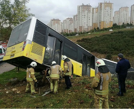 Foto - İmamoğlu belediyeciliği 5 yılda duvara tosladı! İBB'ye bağlı İETT 5 yılda çöktü! 214 otobüs hurdaya ayrıldı: 700 bin arıza gerçekleşti