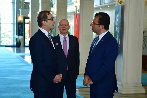 Foto - İmamoğlu diyet borcunu ödemeye devam ediyor! Bayramı fırsat bilip bakın kimle anlaştı