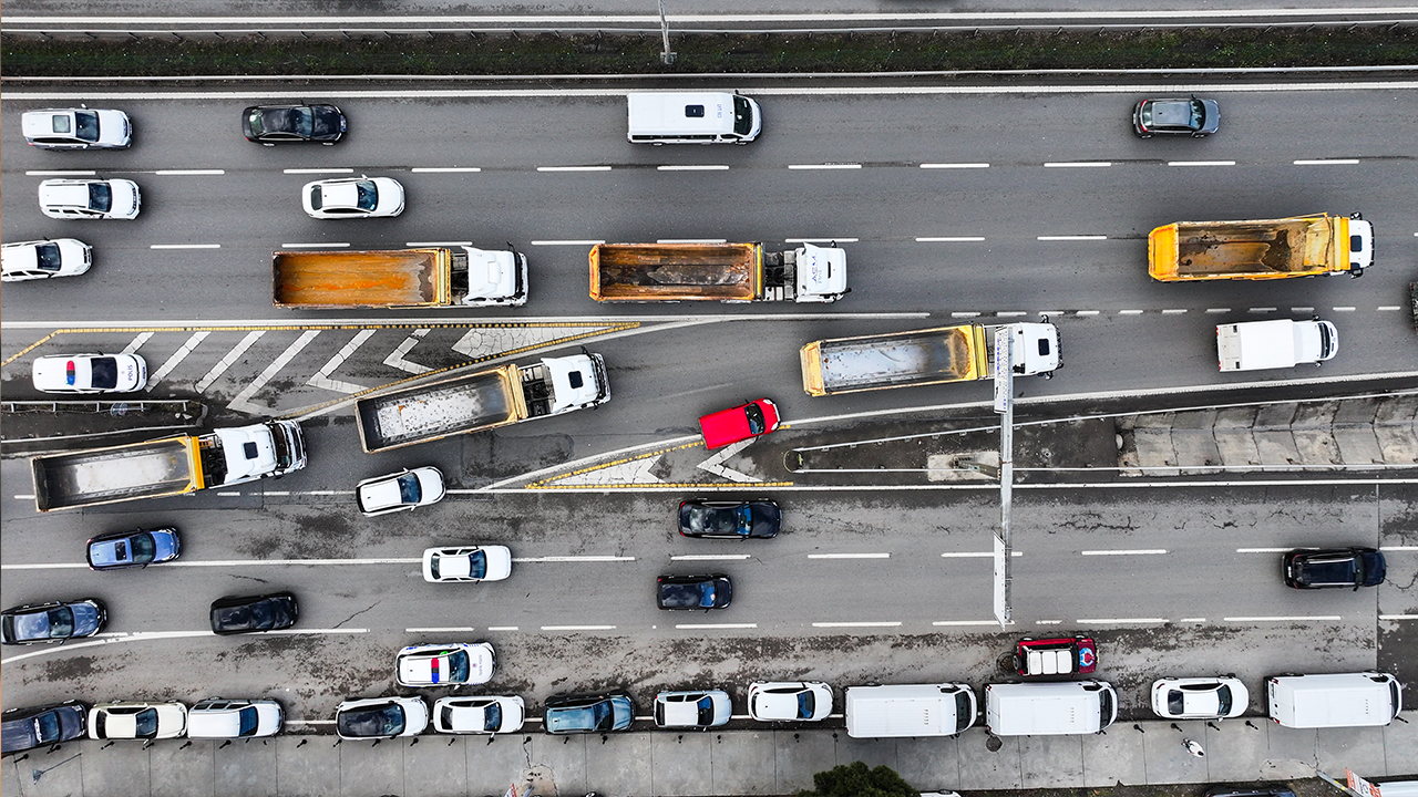 Foto - İmamoğlu hafriyatçıları da çıldırttı! Yollara döküldüler