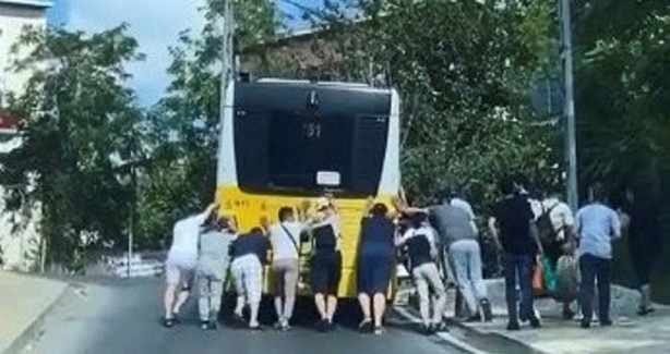 Foto - İmamoğlu hizmette rekor kırdı! Büyükşehir çalışmıyor