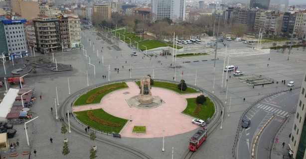 İmamoğlu vizyonu, CHP belediyeciliği... Taksim'i pislik götürüyor