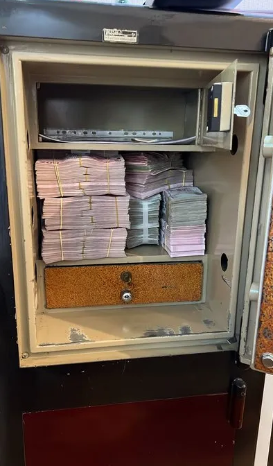 Foto - İmamoğlu yolsuzluk soruşturmasında şok detay! Koli koli 10 bin mermi