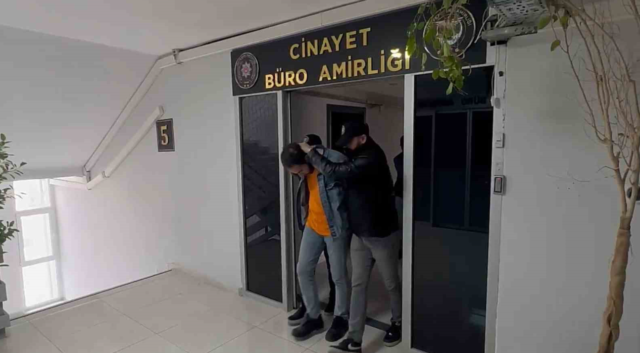 Foto - İmamoğlu’nun adamları gözaltına alındı! Diplomasının usulsüz olduğu şikayetinde bulunan Ozan Özcan’ı tehdit etmişlerdi