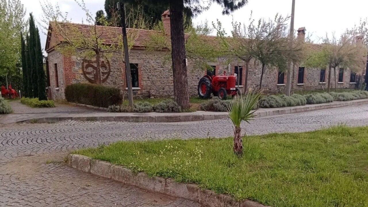  İmamoğlu’nun babası buna ne diyecek? Aylık kirası 250 TL! 350 yıllık tarihi bina rant çarkına meze oldu