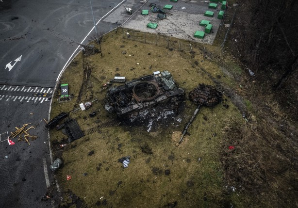 Foto - İmha edilen Rus tankı böyle görüntülendi