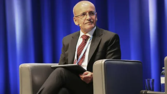 Foto - İmzalanan anlaşmayı duyuran Mehmet Şimşek: 1 buçuk milyar dolar kaynak temin ettik