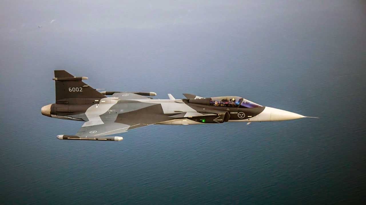 İmzalar atıldı! ABD'yi üzen savaş uçağı anlaşması