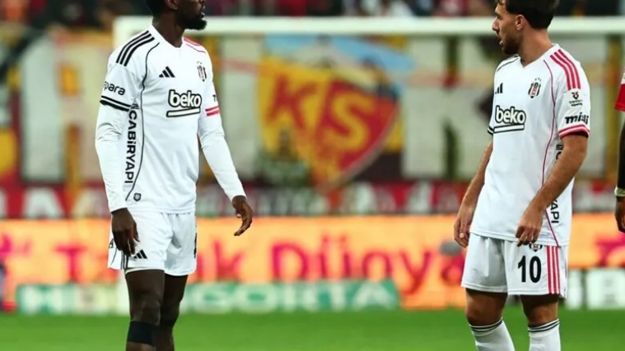 Foto - İmzalı Beşiktaş formalarının fiyatları açıklandı: Büyük gelir bekleniyor: Formaya yoğun ilgi