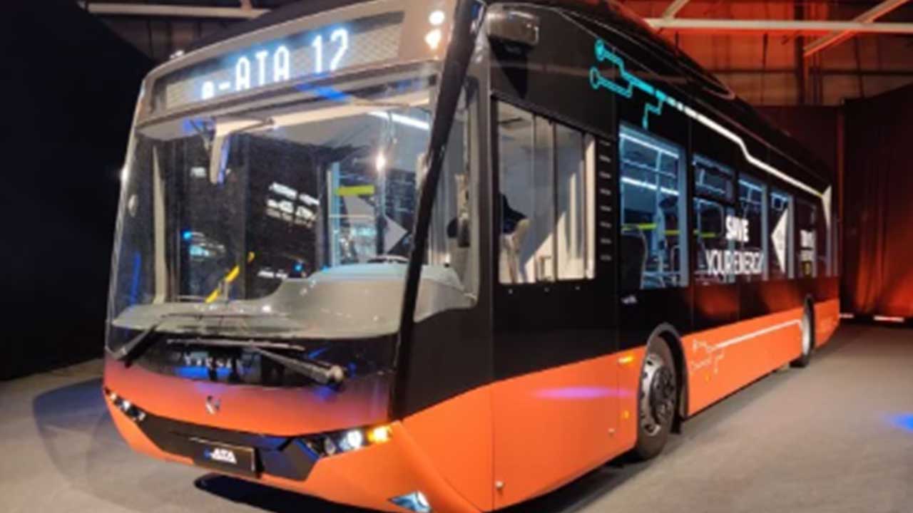 Foto - İnan Kıraç’ın başına talih kuşu kondu