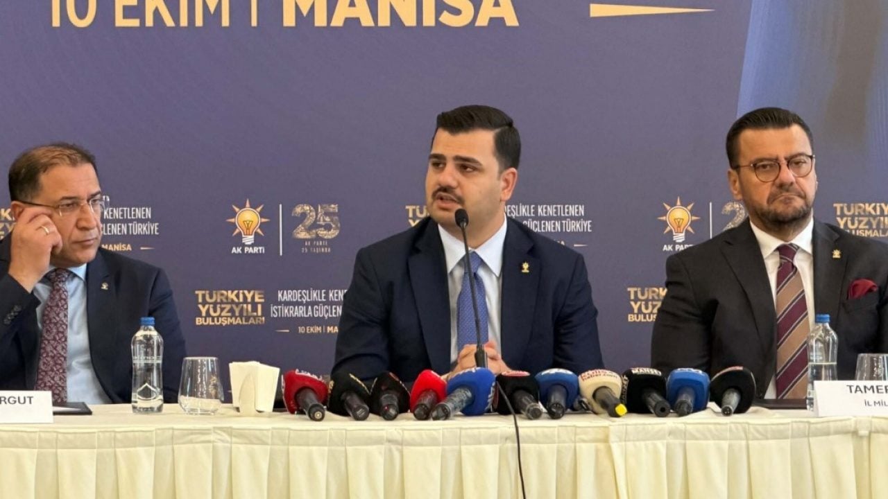 Foto - İnan: Şebekelerin elinize tutuşturduklarını okumayın! Dedikodulara baksak Özel Manisa’da sokağa çıkamaz