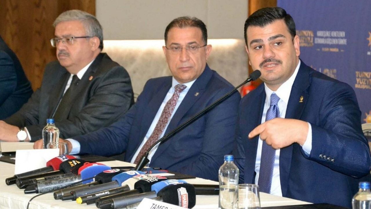 Foto - İnan: Şebekelerin elinize tutuşturduklarını okumayın! Dedikodulara baksak Özel Manisa’da sokağa çıkamaz