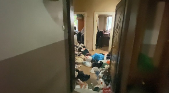 Foto - İnanılır gibi değil! Bu evden 5 ton çöp çıktı